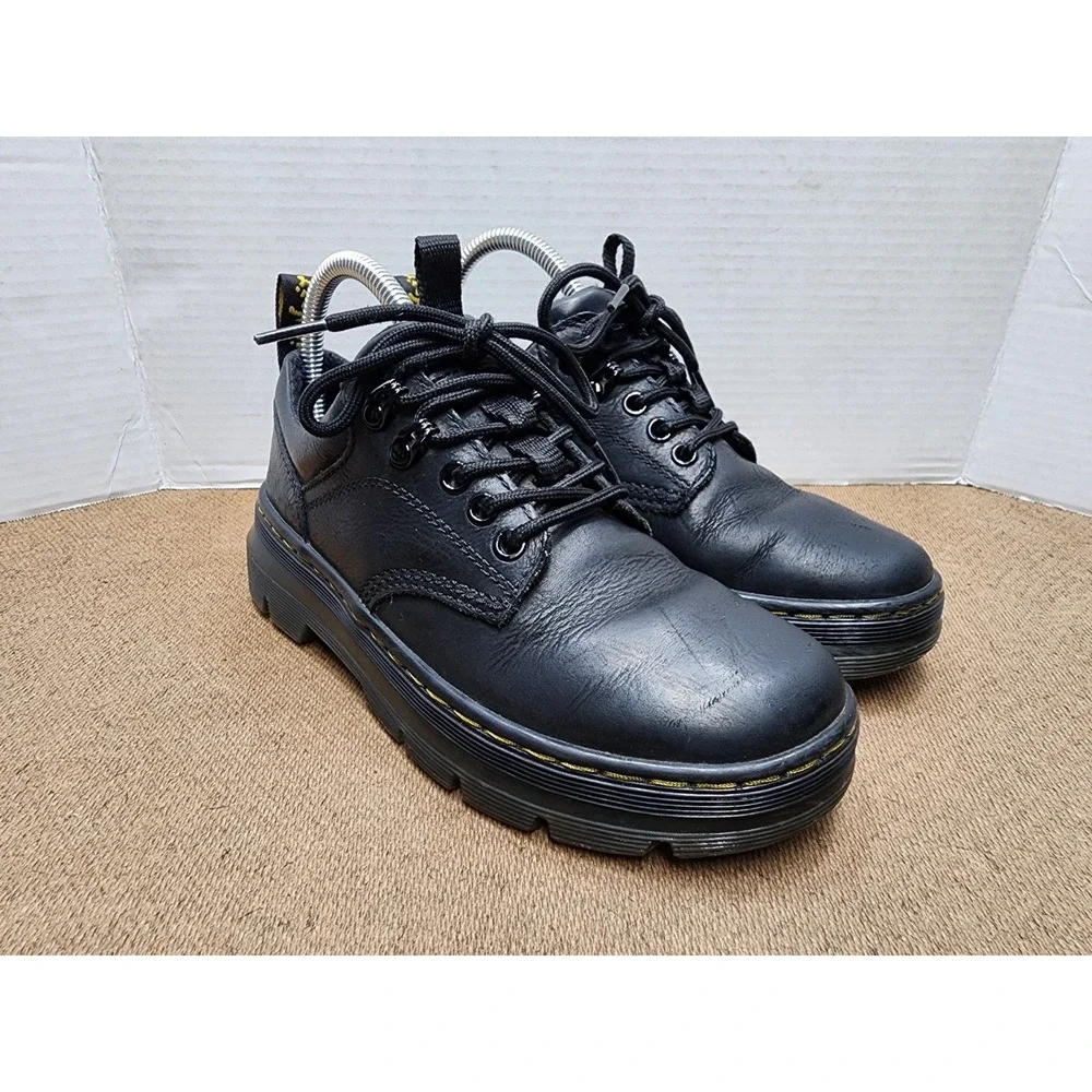 Dr. Martens product pair